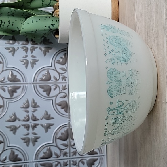 Vintage Pyrex Amish Butterprint White Turquoise 1 1/2 Quart Mixing Bowl - Picture 6 of 13